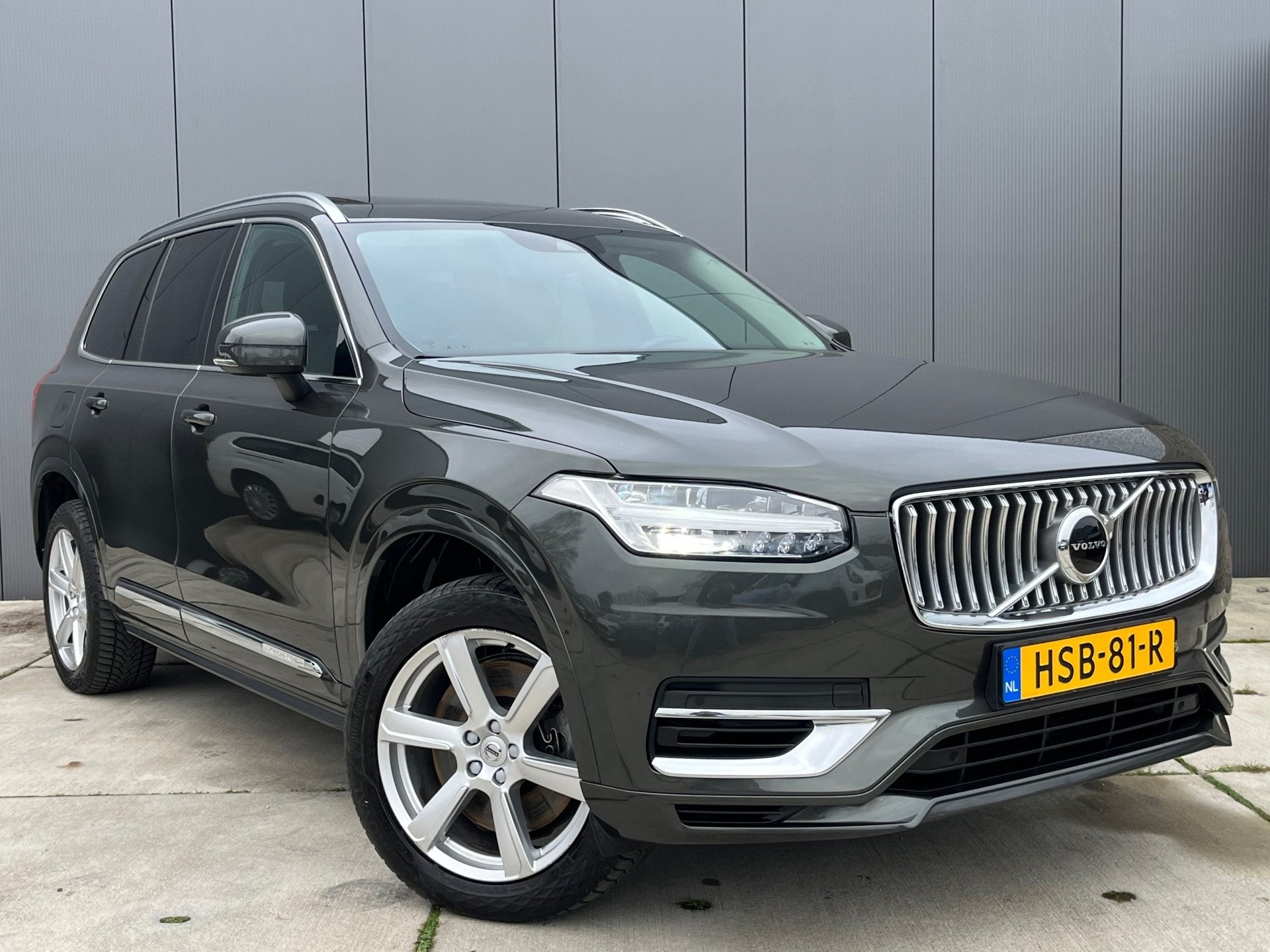 Volvo XC90 2.0 T8 Recharge AWD Inscription Expression 7P / A, Gebruikt, Zwart, 4 cilinders, 7 stoelen