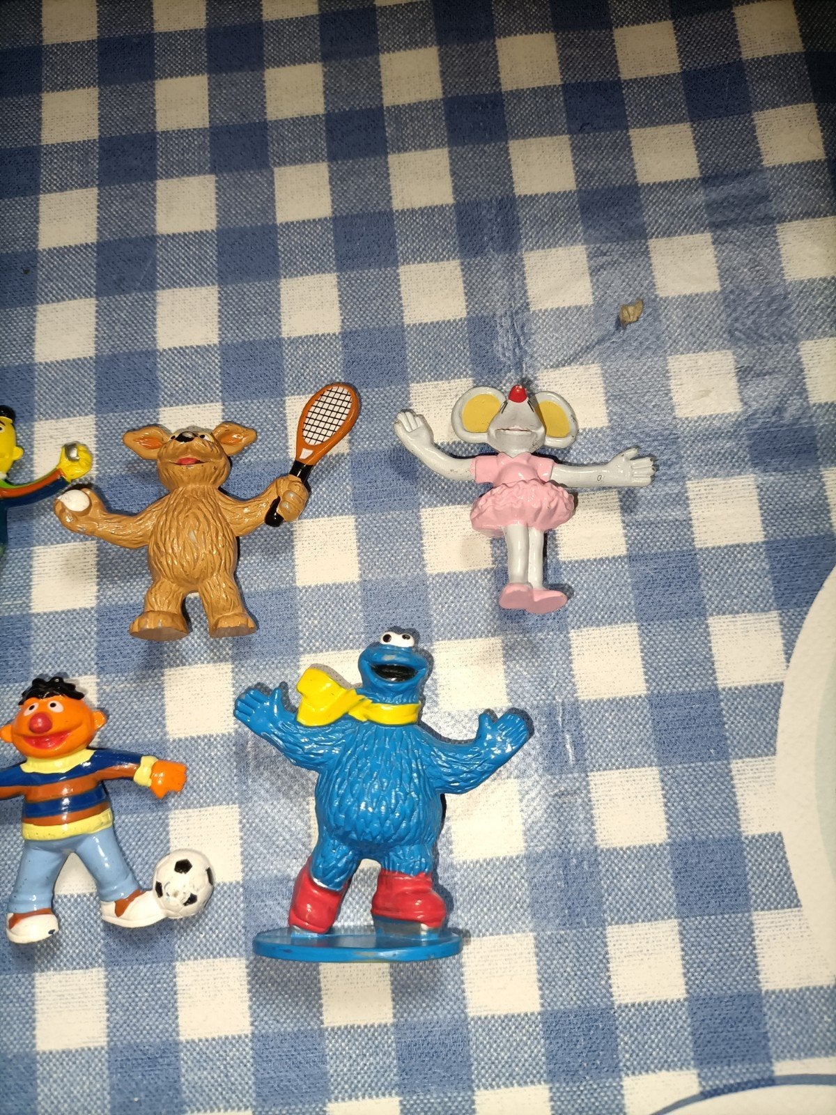 Sesamstraat poppetjes sport leuk voor op de taart, Ophalen of Verzenden, Zo goed als nieuw