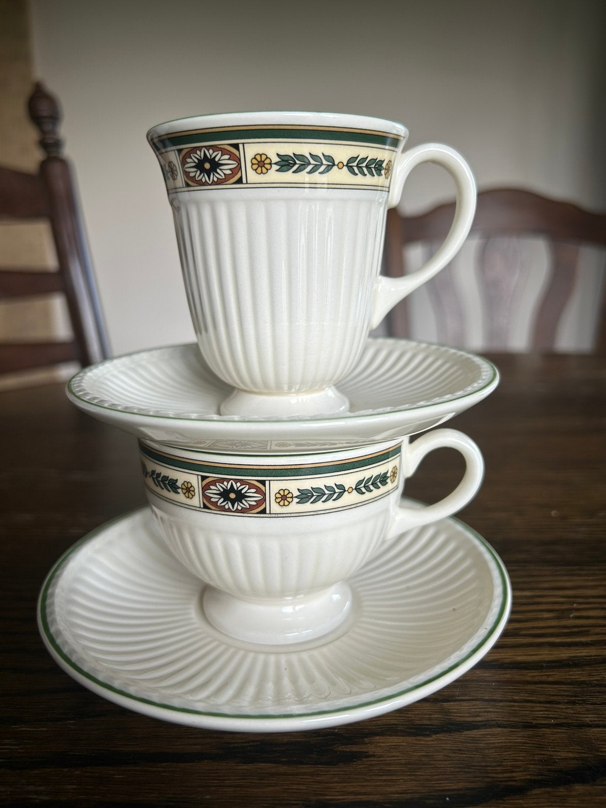 Wedgewood, Carlton 2 koffie kopjes, Ophalen of Verzenden, Zo goed als nieuw, Porselein, Kop en/of schotel