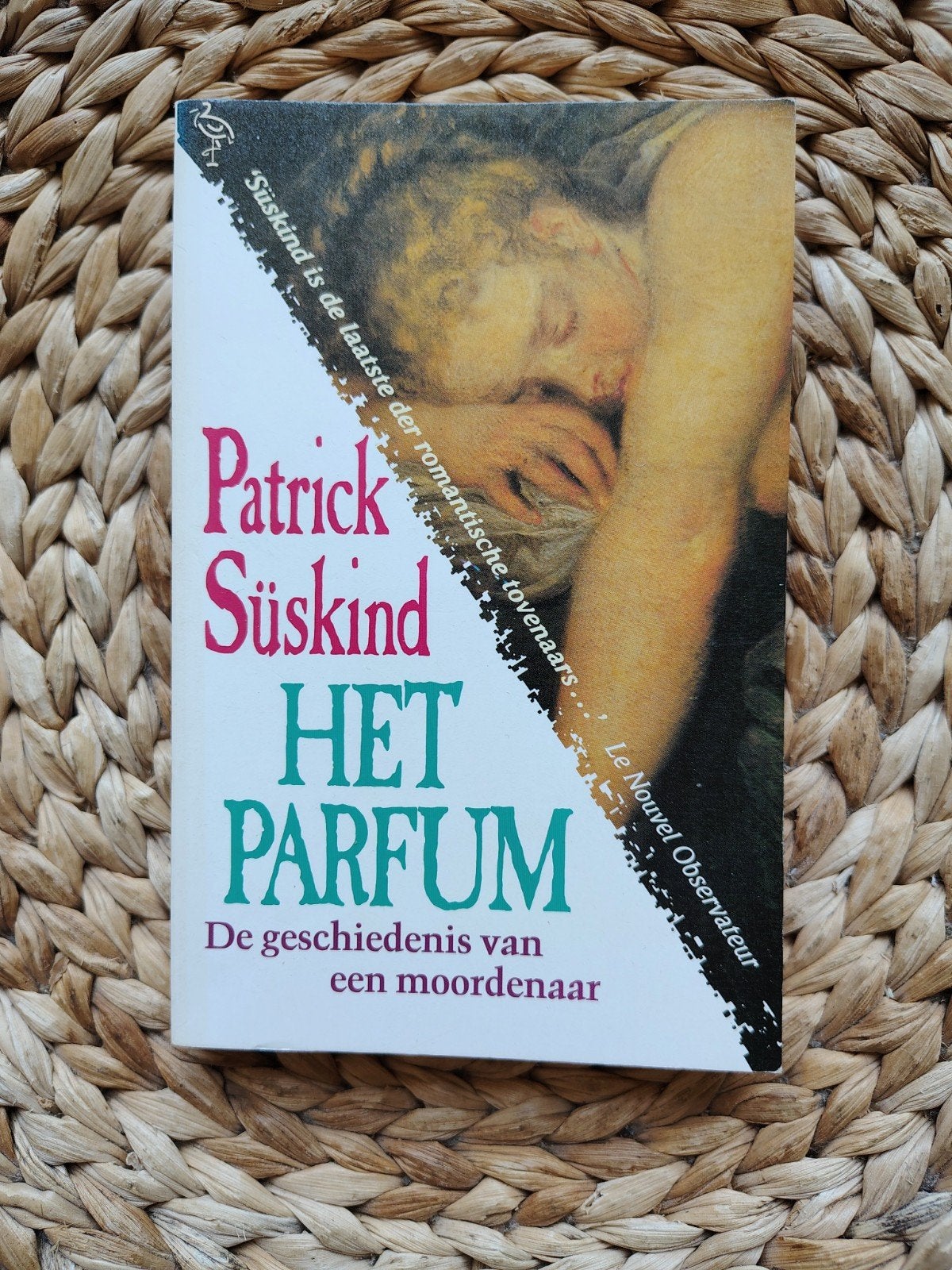 Patrick Süskind - Het parfum, Ophalen of Verzenden, Gelezen