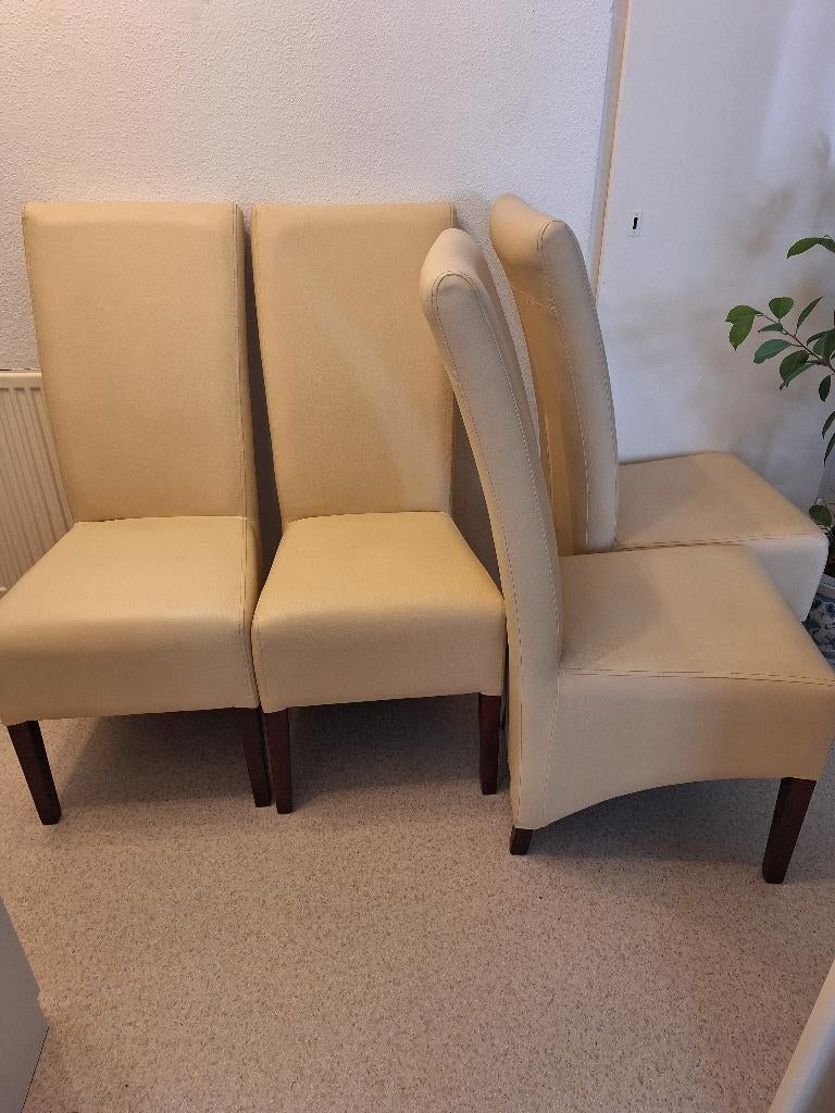 Stoelen, Huis en Inrichting, Ophalen, Overige kleuren, Zo goed als nieuw, Vier