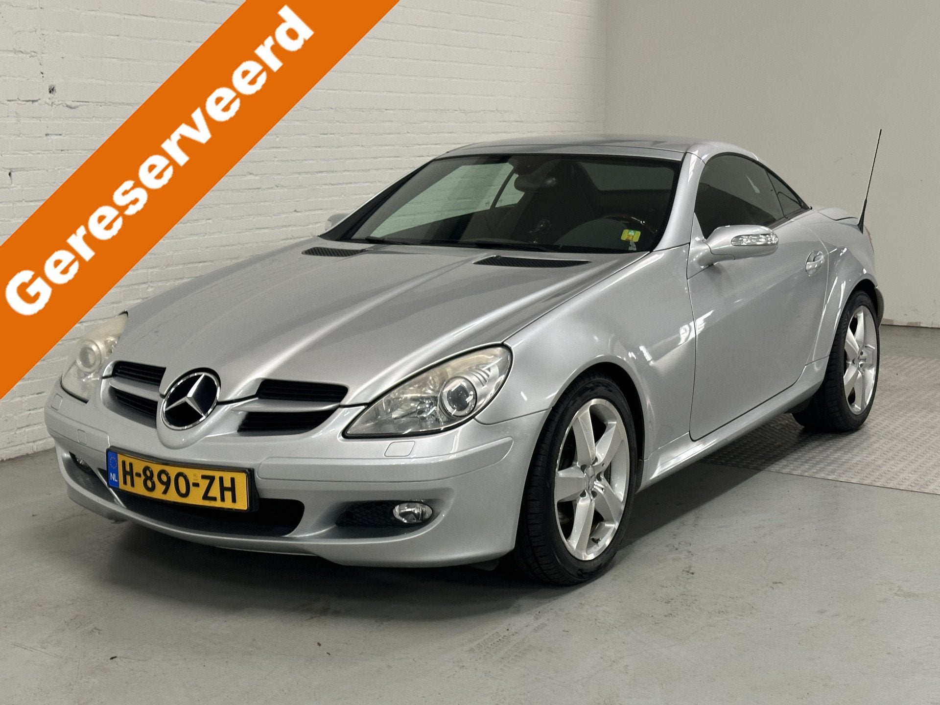 Mercedes-Benz SLK 200 K. CLIMA / LEER / ELK.PAKET (bj 2004), Automaat, Achterwielaandrijving, Gebruikt, 4 cilinders