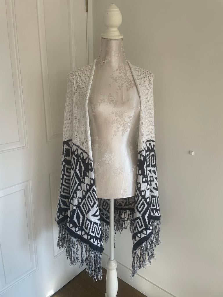 Heerlijke Poncho vest met franjes van Vila, one size., Kleding | Dames, Ophalen of Verzenden, Gedragen, Maat 42/44 (L), Wit
