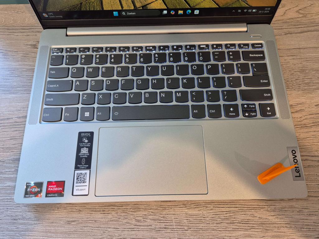 Lenovo IdeaPad Slim 5 14ABR8 | R5 7530, 16GB, 512GB, 14", Niet ingevuld, Gebruikt, Met videokaart, Qwerty
