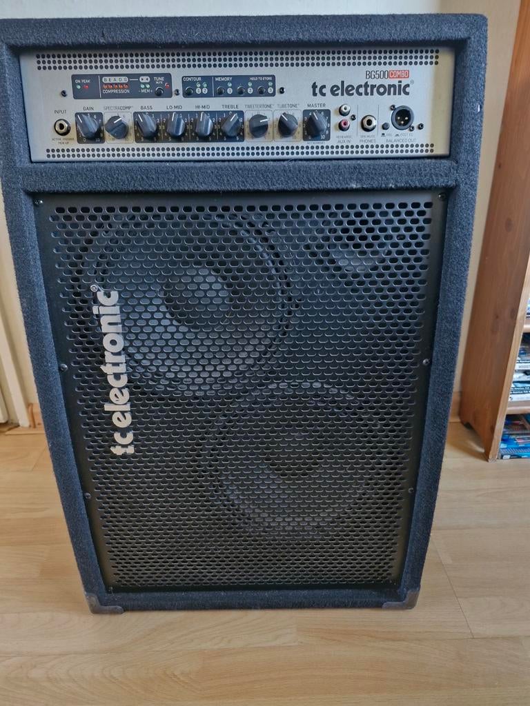 TC Electronic BG500 bascombo, Ophalen, Gebruikt, 100 watt of meer
