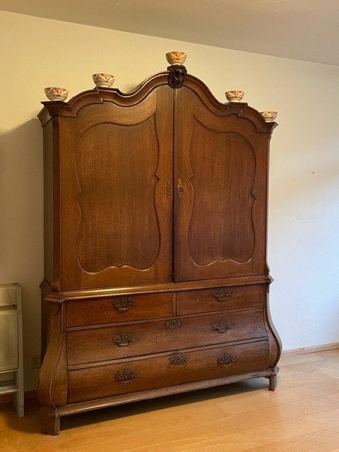 Grote antieke eikenhouten kast - type linnenkast, Antiek en Kunst, Antiek | Meubels | Kasten, Ophalen