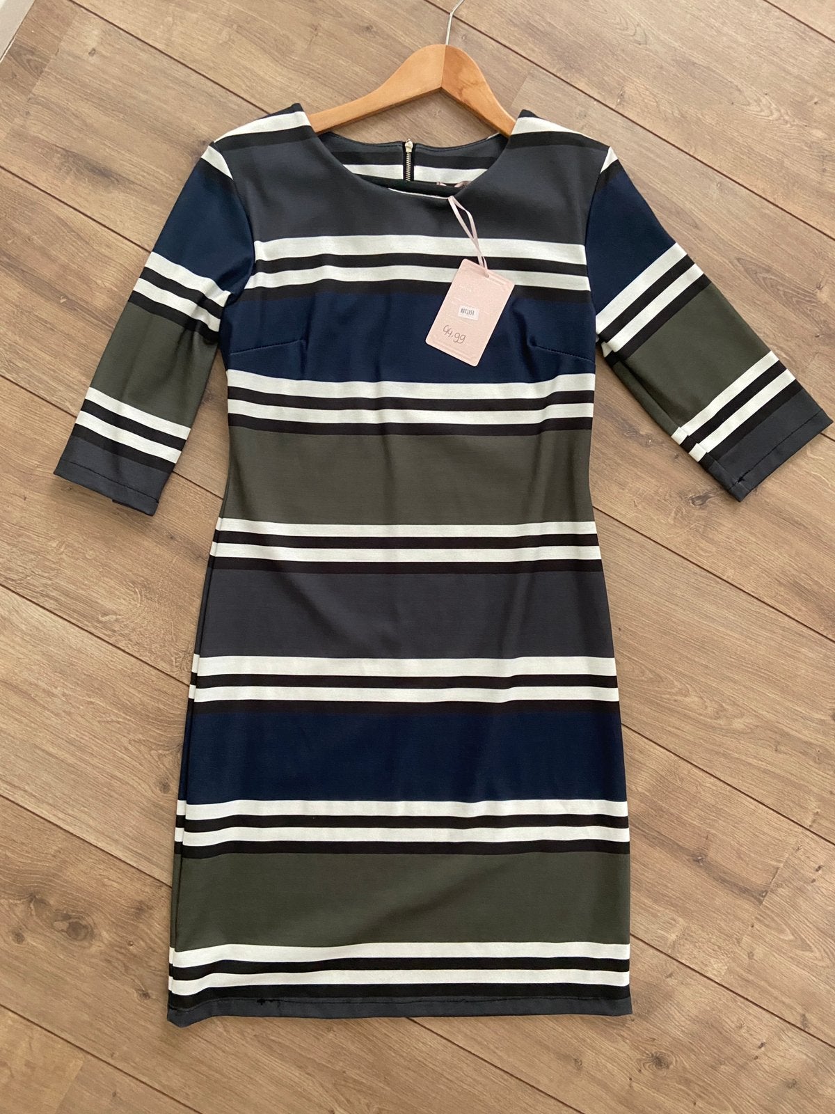 NIEUW mooie gestreepte jurk Sophia maat 40 42, Maat 38/40 (M), Blauw, Nieuw, Ophalen of Verzenden