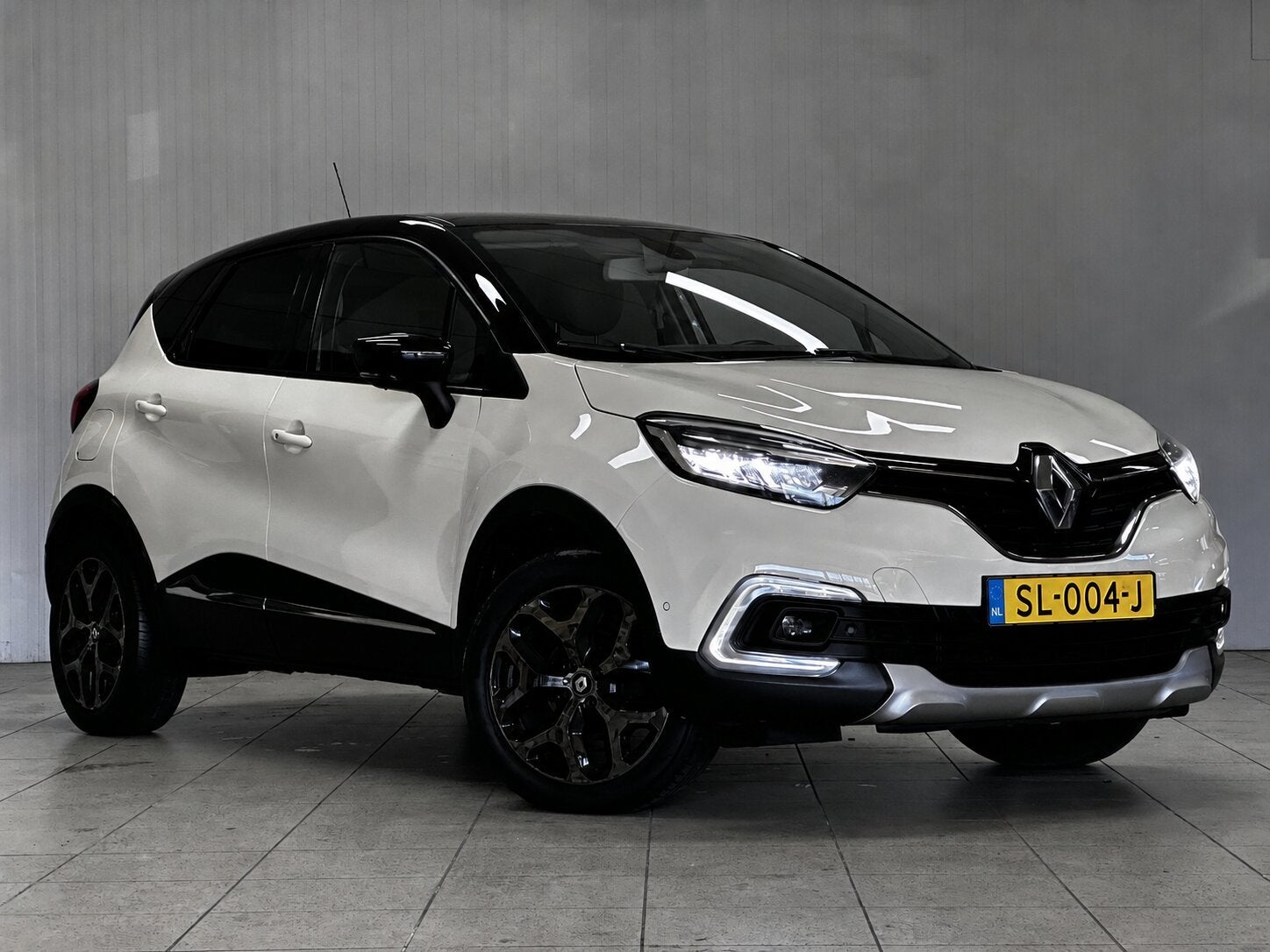 Renault Captur 0.9 TCe Edition One/ LED Koplampen/ Camera/ S, Voorwielaandrijving, 898 cc, Stof, Gebruikt
