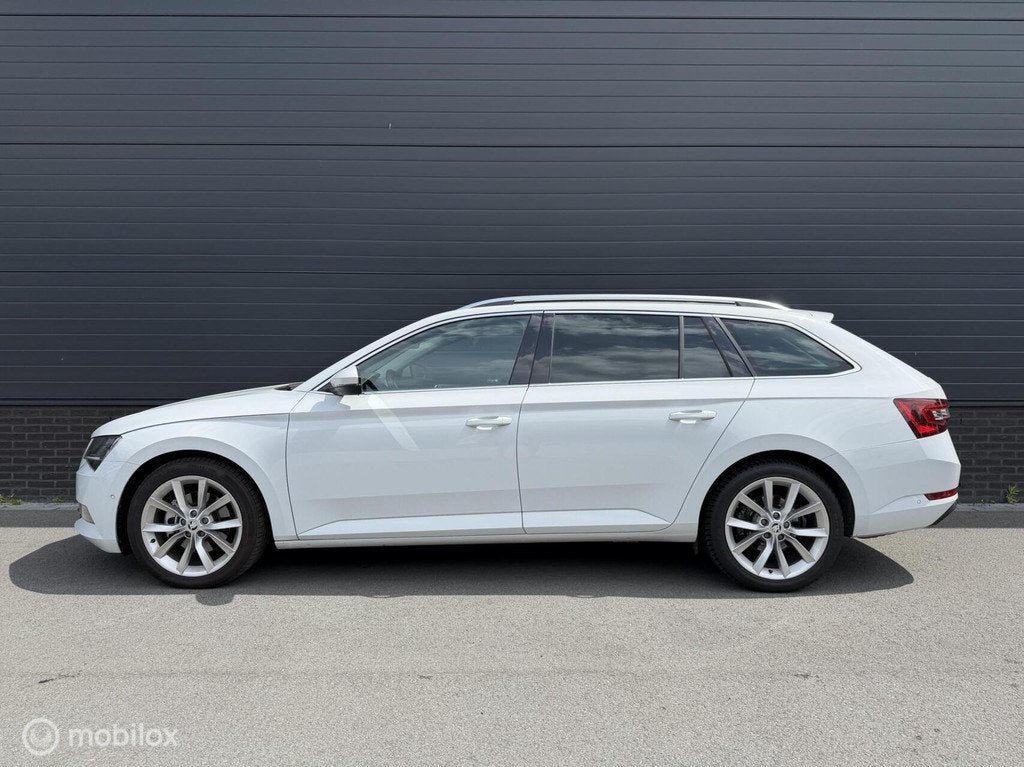 Skoda Superb Combi 1.4 TSI ACT Business Sport CLIMA*PANO*LEE, Auto's, Skoda, 730 kg, Gebruikt, 4 cilinders, Wit