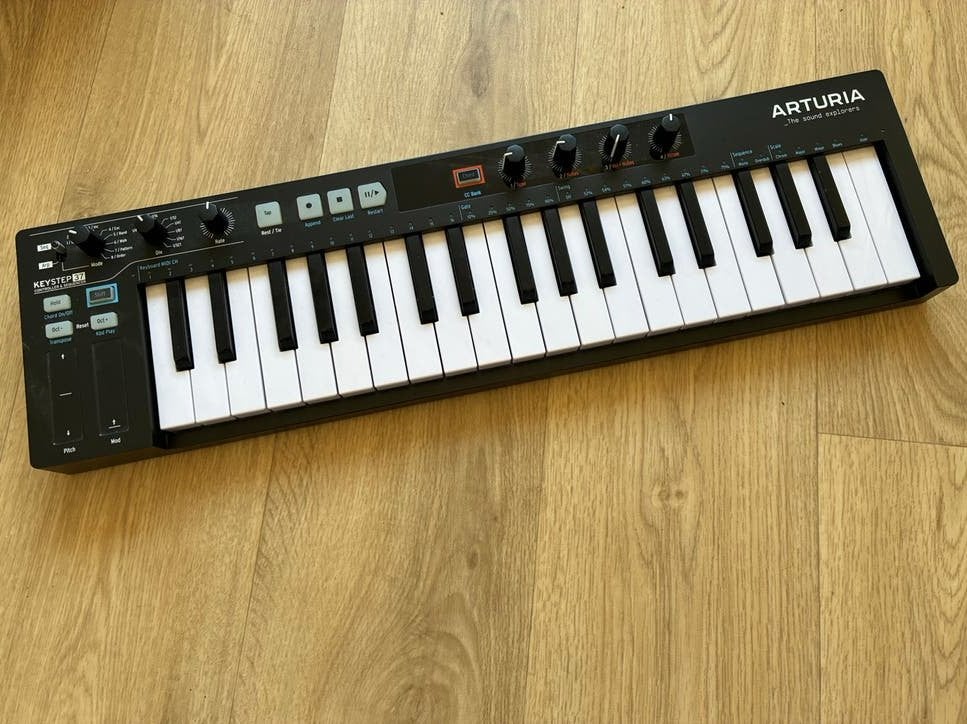 Arturia KeyStep 37 MIDI Controller & Sequencer, Ophalen of Verzenden, Zo goed als nieuw