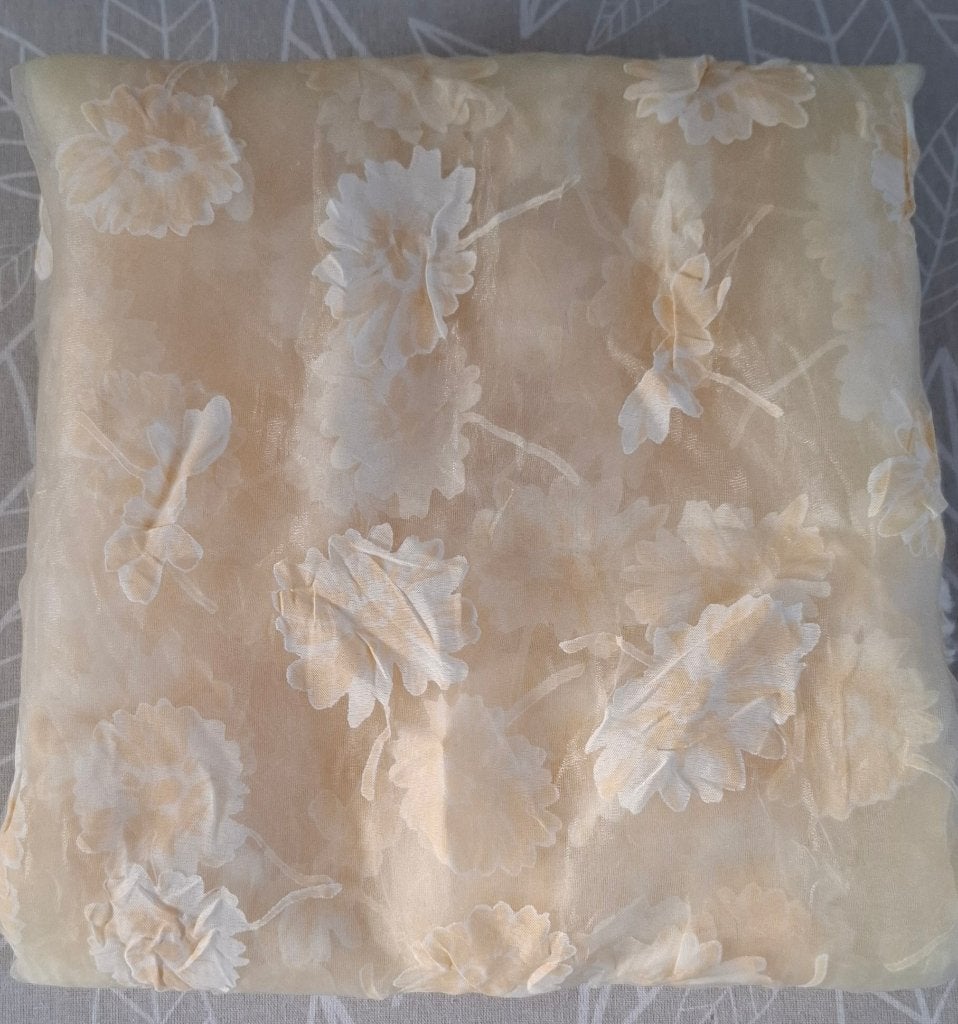 Gebloemde organza stof - Crèmekleurig, Overige materialen, Overige kleuren, Nieuw, Ophalen of Verzenden