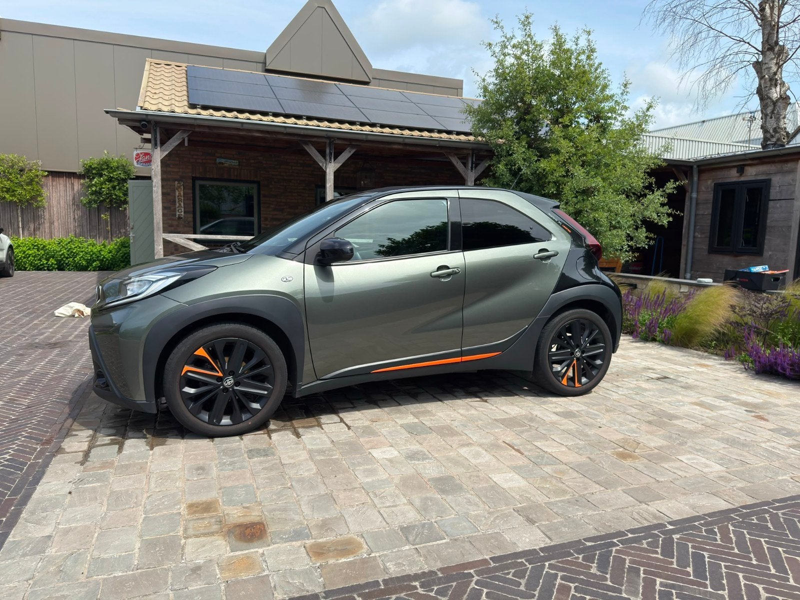 Toyota Aygo X 1.0 Vvt-i MT 72pk 2022 Groen, 4 stoelen, Leder en Stof, Origineel Nederlands, Aygo X