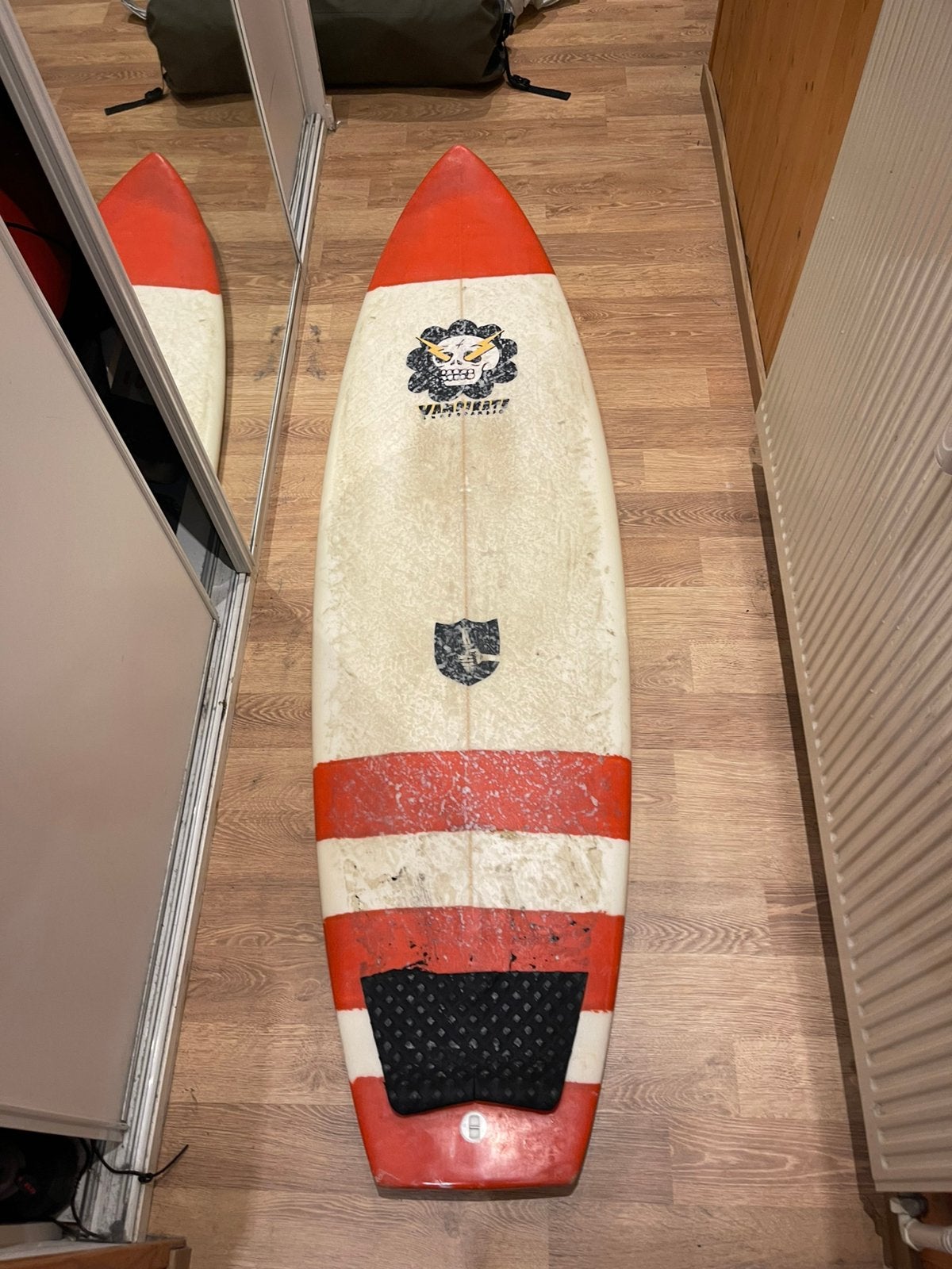 Surfboard 6’1 - Too Fast For Satan - Gnech, Watersport en Boten, Ophalen, Gebruikt, Shortboard, Met vinnen
