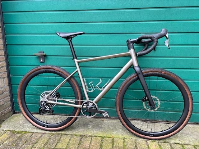 Gravelbike titanium , Sram Force XPLR 1x13, 28 inch, 10 tot 15 versnellingen, Zo goed als nieuw, Schijfrem