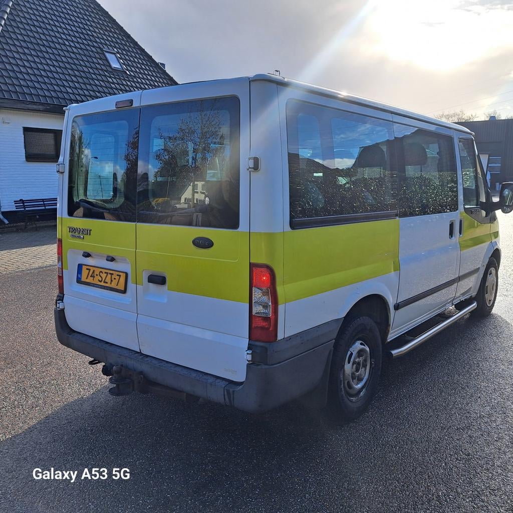 Ford Tourneo 2.2D 74KW 2012 Wit NIEUW APK, Auto's, Voorwielaandrijving, Trekhaak, 2000 kg, 100 pk