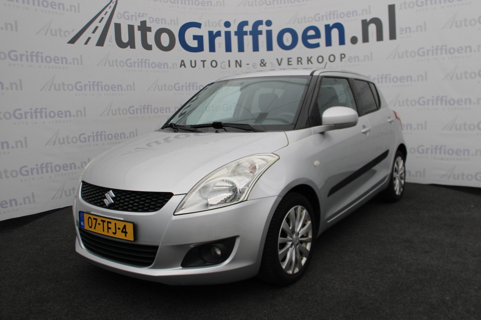 Suzuki Swift 1.2 Exclusive met stoelverwarming, cruisecontro, Auto's, Voorwielaandrijving, Stof, Gebruikt, 4 cilinders