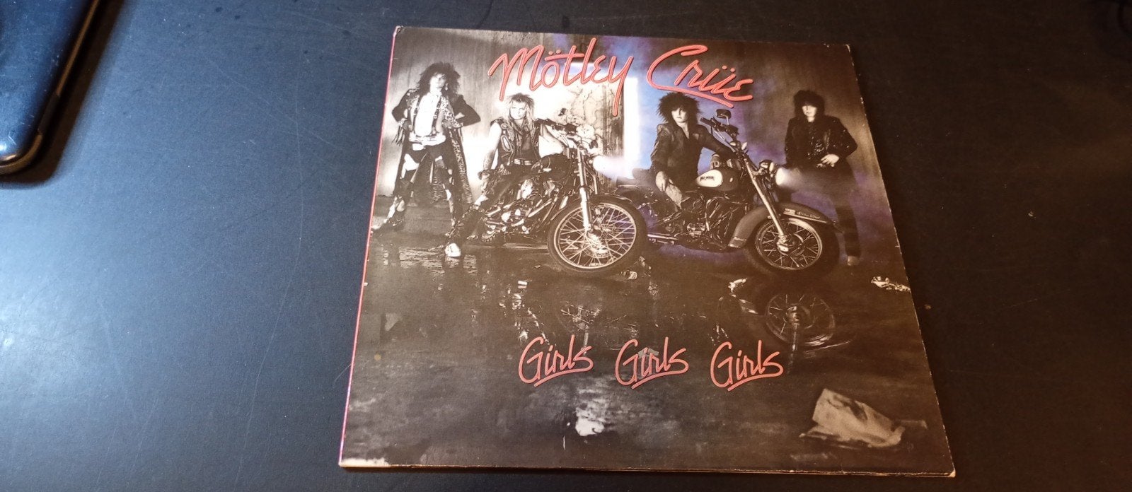 Motley Crue - girls , girls , girls, Cd's en Dvd's, Vinyl | Hardrock en Metal, LP, Gebruikt, Ophalen of Verzenden, 12 inch