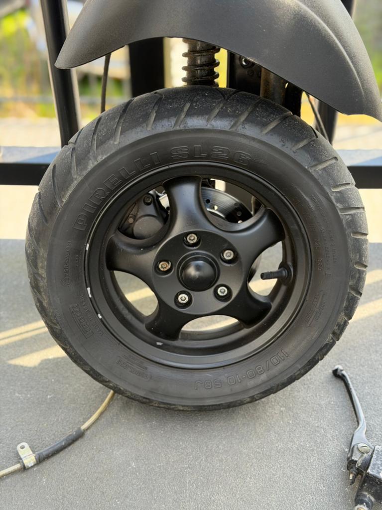 Piaggio zip mono vork, Ophalen, Zo goed als nieuw