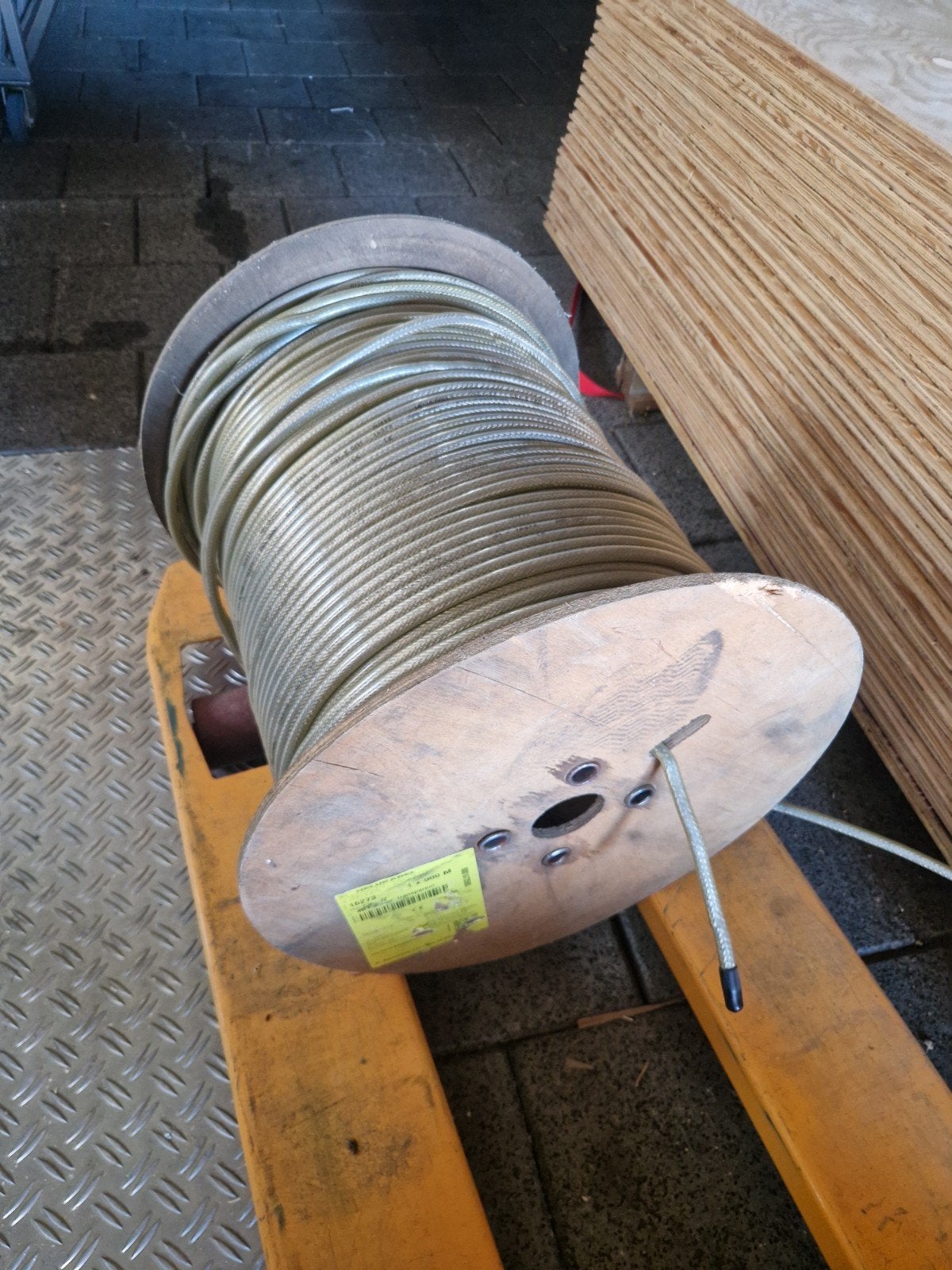 Helukabel 16273 - 1x 500M Transparante Kabel, Ophalen, Nieuw, Kabel of Snoer