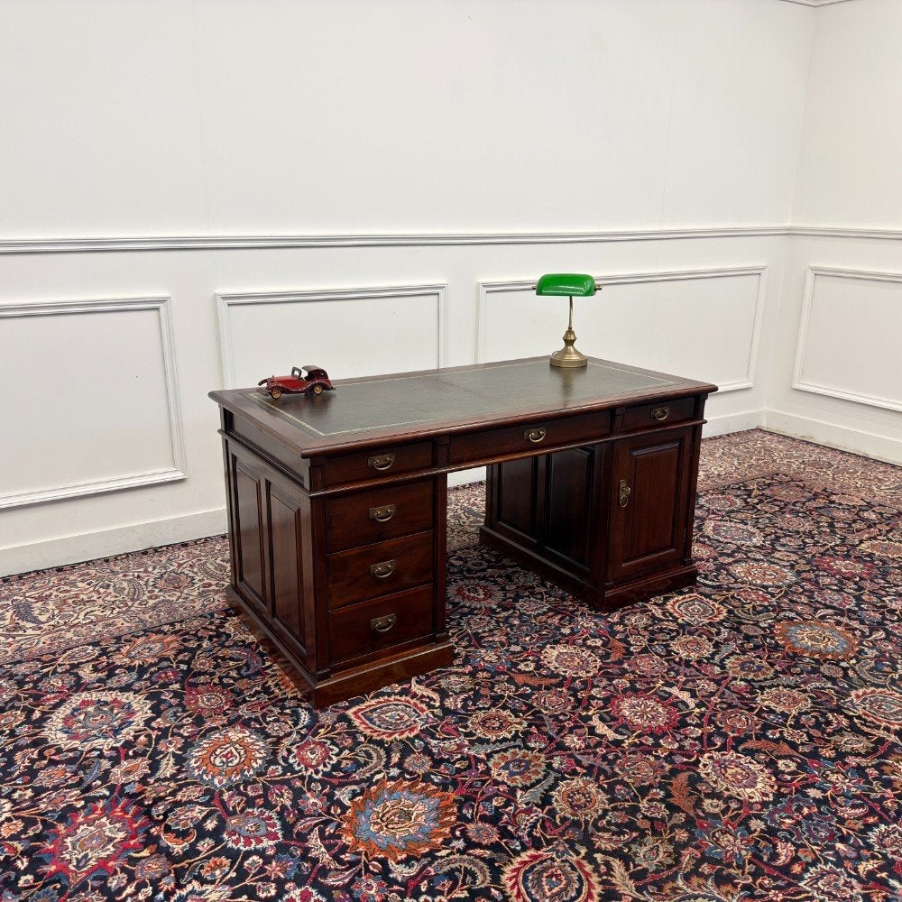 Klassiek Engels Chesterfield Bureau, Ophalen of Verzenden