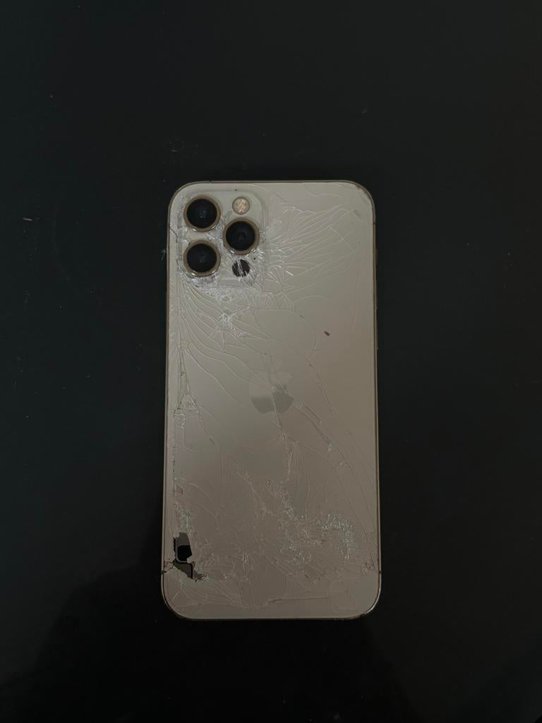 Defecte iPhone 11 Pro - Voor onderdelen of reparatie, Ophalen of Verzenden, Gebruikt, Overige typen, Apple iPhone