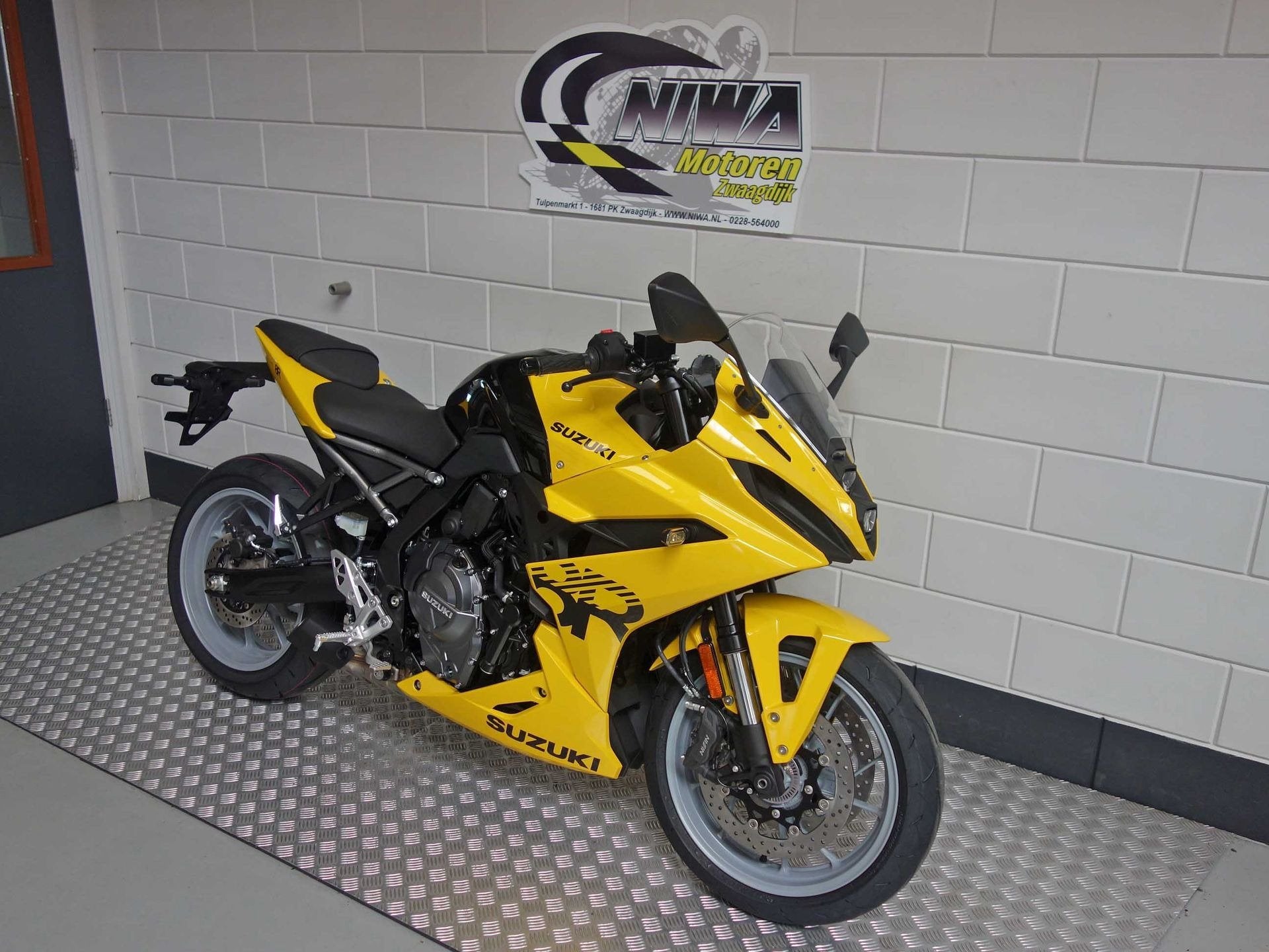Suzuki GSX-8R, Super Sport, Meer dan 35 kW, 776 cc, Gebruikt