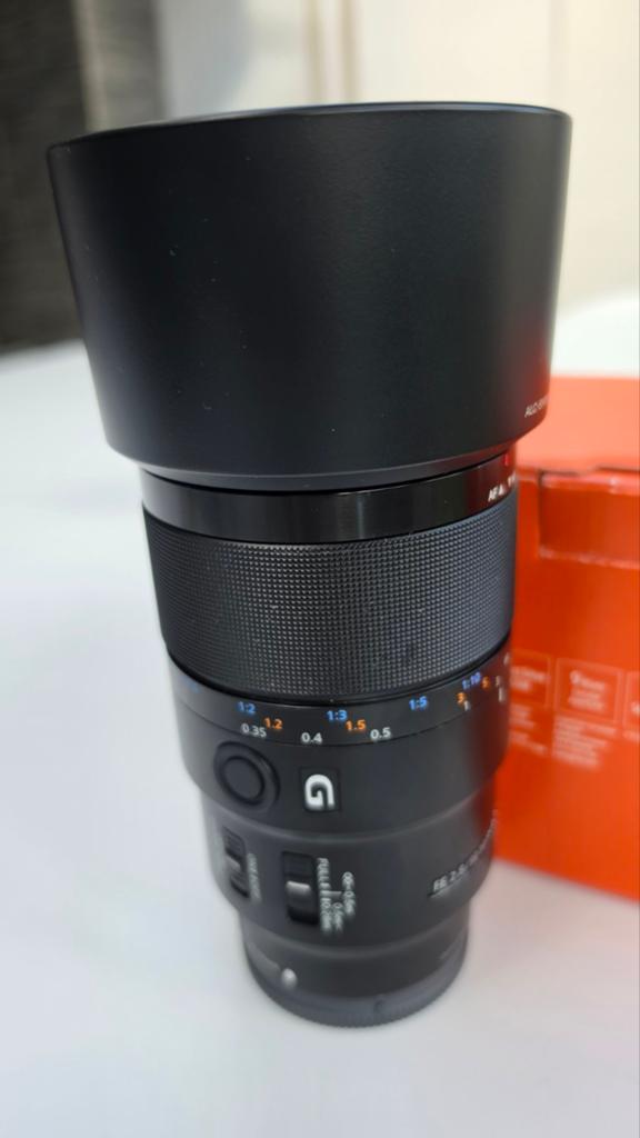 Sony FE 90mm F2.8 Macro G OSS Lens, Ophalen of Verzenden, Zo goed als nieuw, Macrolens