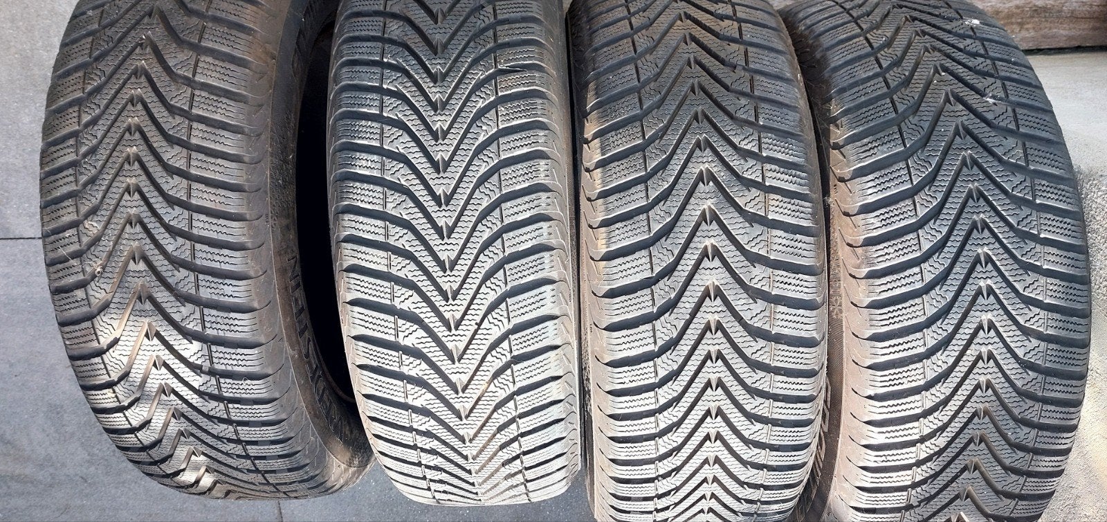 Winterbanden  205-60-R16 steek 5x108, Auto-onderdelen, Banden en Velgen, Ophalen, 16 inch, Banden en Velgen, Bestelwagen