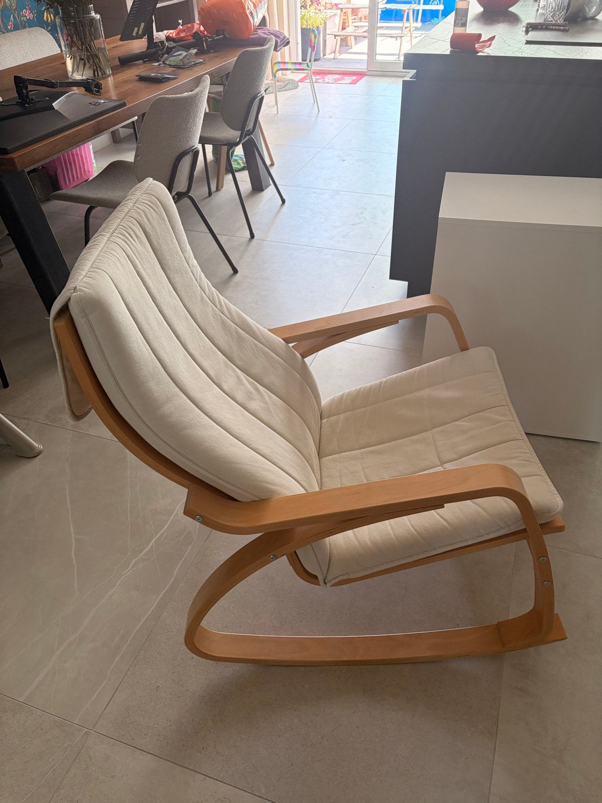 IKEA schommelstoel met beige kussens (POÄNG), Ophalen, Overige kleuren, Zo goed als nieuw, Eén
