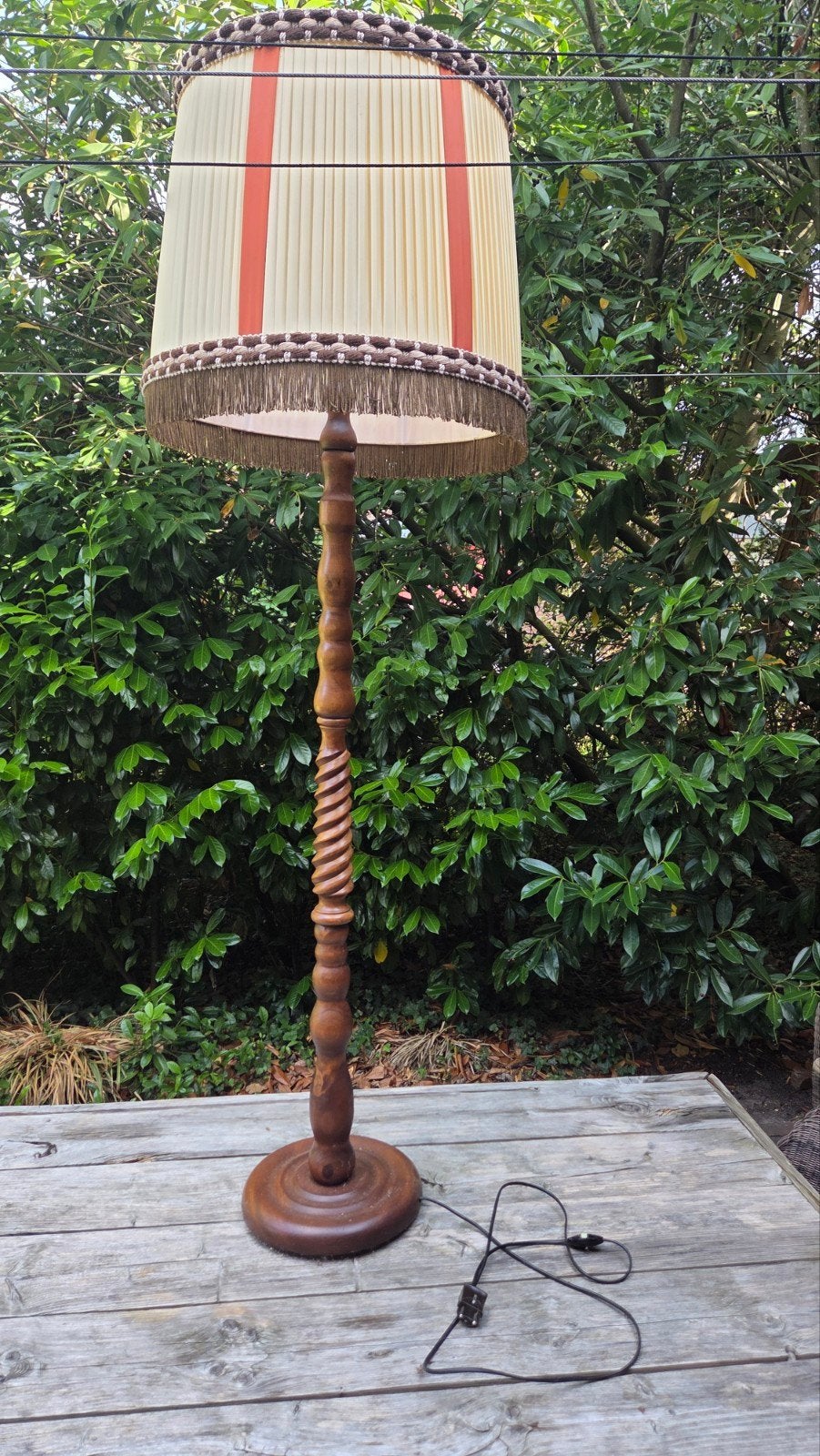 Vintage houten vloerlamp met stoffen kap, Antiek en Kunst, Ophalen of Verzenden