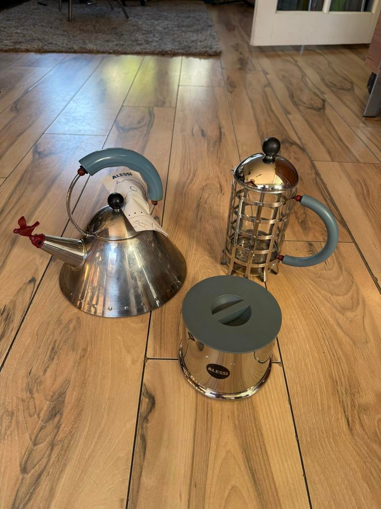 Alessi fluitketel, percurator en voorraadpot set, Huis en Inrichting, Keuken | Keukenbenodigdheden, Zo goed als nieuw, Theepot/fluitketel
