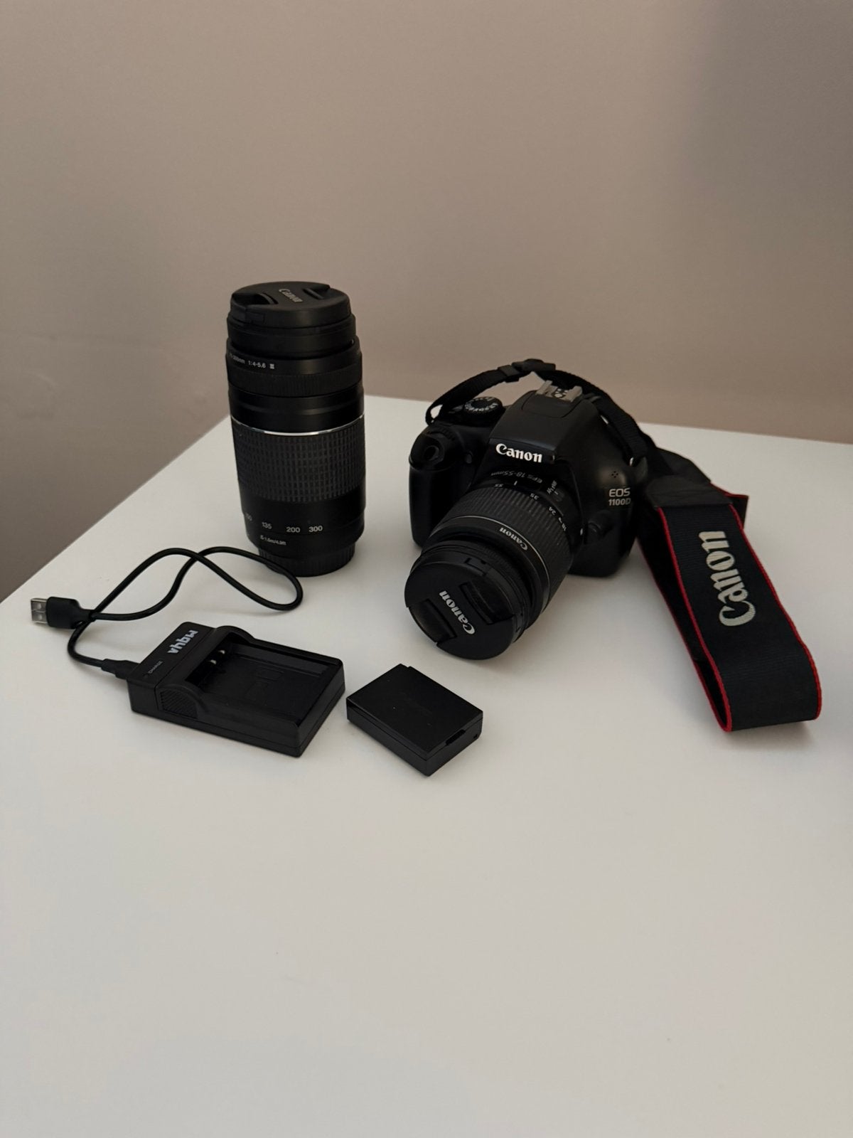 Canon EOS 1100D Spiegelreflexcamera met 2 lenzen, Ingebouwde flitser, Gebruikt, Spiegelreflex, Canon