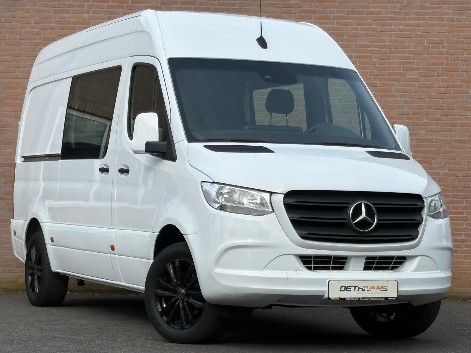 Foto 31 van Mercedes-Benz Sprinter 316CDI 164PK L2H2 Dubbelcabine / 7G-T