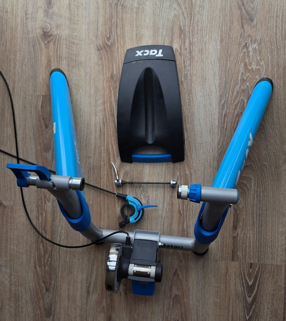 Tacx fietstrainer incl. voorwielsteun en stuurbediening, Ophalen, Zo goed als nieuw, Overige typen