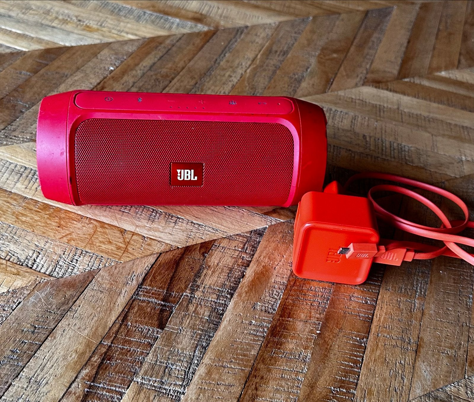 JBL Charge 2+ Speaker Rood met Oplader, Audio, Tv en Foto, Luidsprekers, Gebruikt, Draagbare speaker, Minder dan 60 watt, JBL