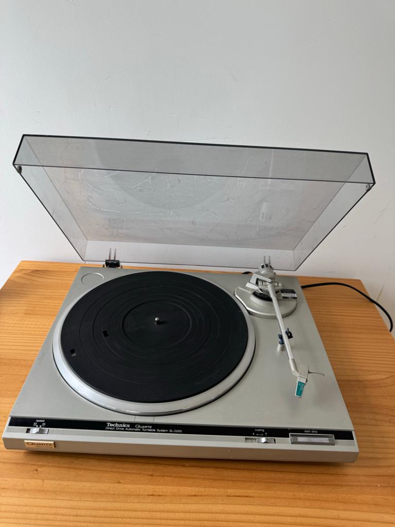 Technics SL-Q310 Quartz Direct Drive Platenspeler, Gebruikt, Automatisch, Ophalen of Verzenden, Platenspeler