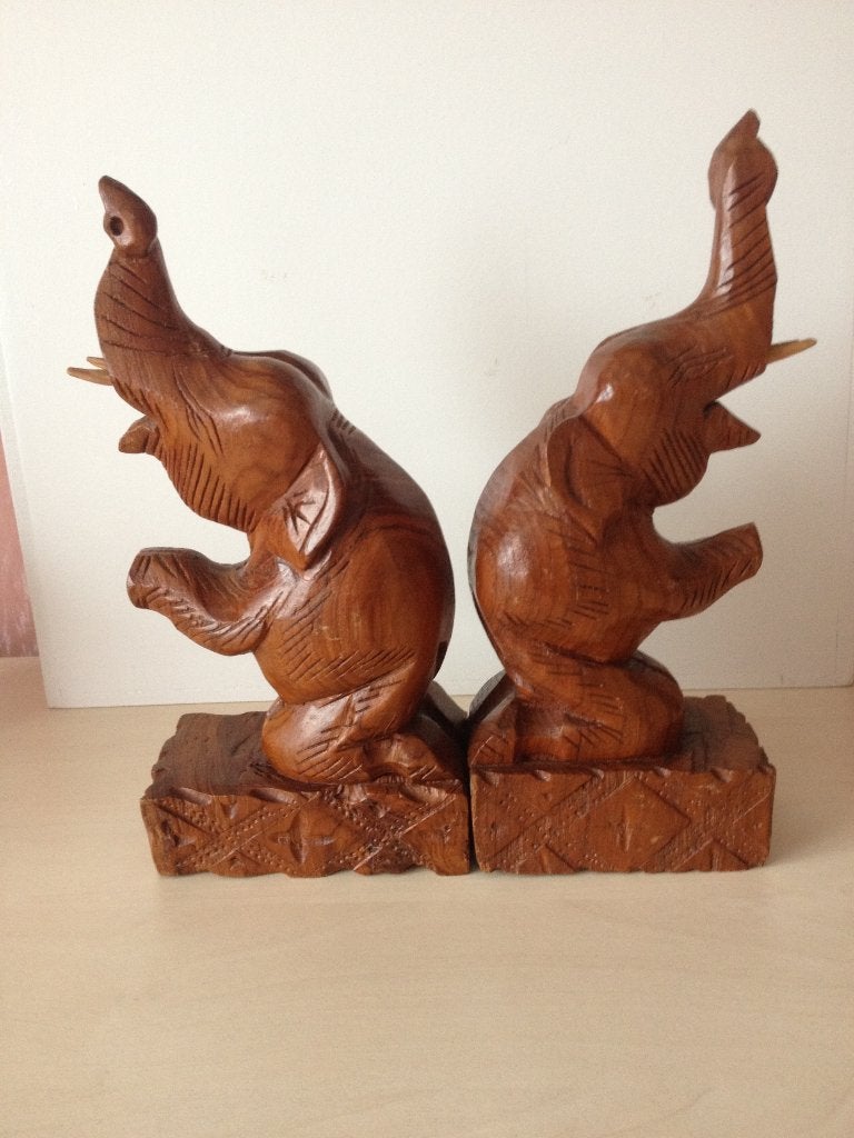 2 houten boeken steunen olifanten, Overige onderwerpen, Houtsnijwerk, Verzenden, Handgemaakt