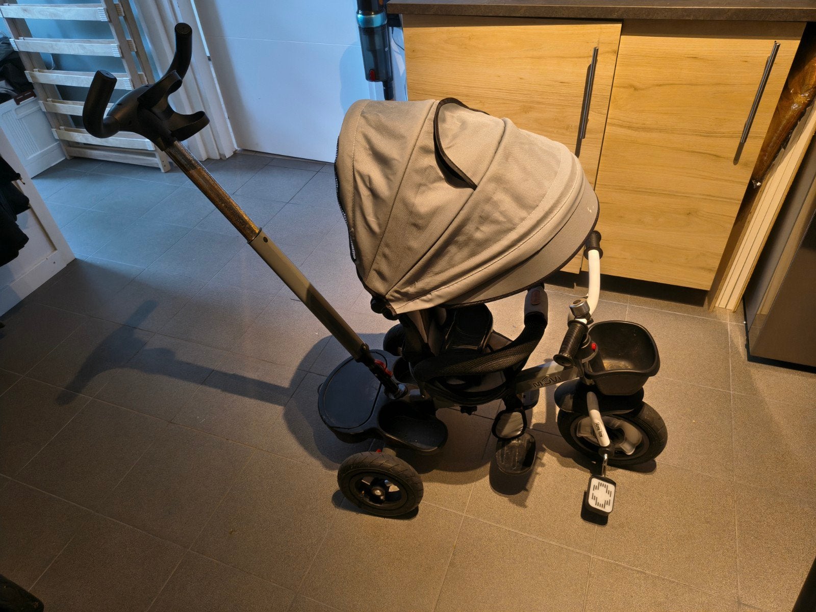 Milly Mally driewieler met duwstang en voetensteuntjes, Ophalen, Gebruikt, Milly Mally, Verstelbare zitting