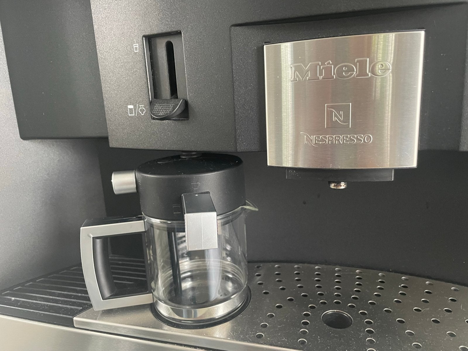 Miele Nespresso Melkopschuimer - Zo goed als nieuw, Stoompijpje, Overige modellen, Overige typen, Ophalen of Verzenden