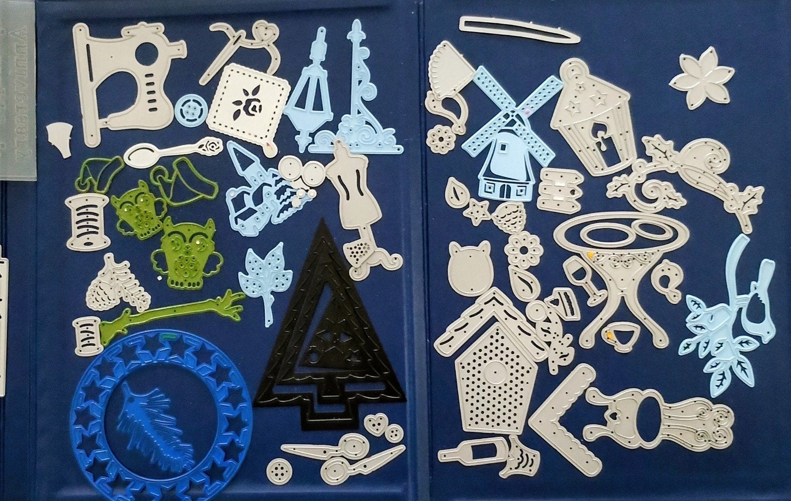 verzameling mallen voor Embossing/Snijapparaat, Ophalen of Verzenden, Zo goed als nieuw, Overige thema's, Pons of Mal