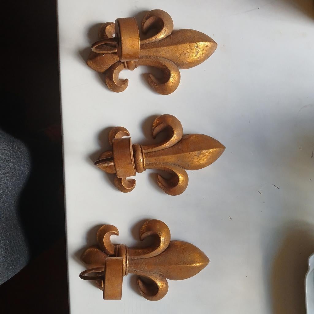 Wandkandelaar 3 stuks fleur de lis, Ophalen of Verzenden, Overige materialen, Minder dan 25 cm