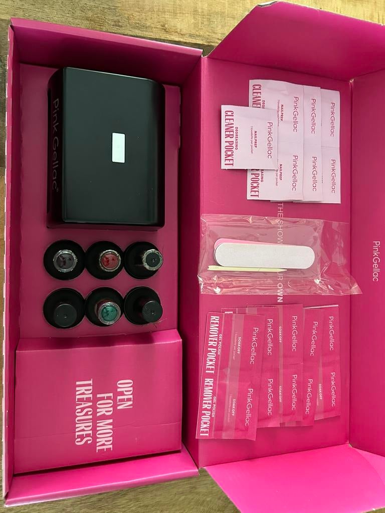 Pink gellak, Sieraden, Tassen en Uiterlijk, Uiterlijk | Cosmetica en Make-up, Ophalen of Verzenden, Zo goed als nieuw, Roze, Handen en Nagels