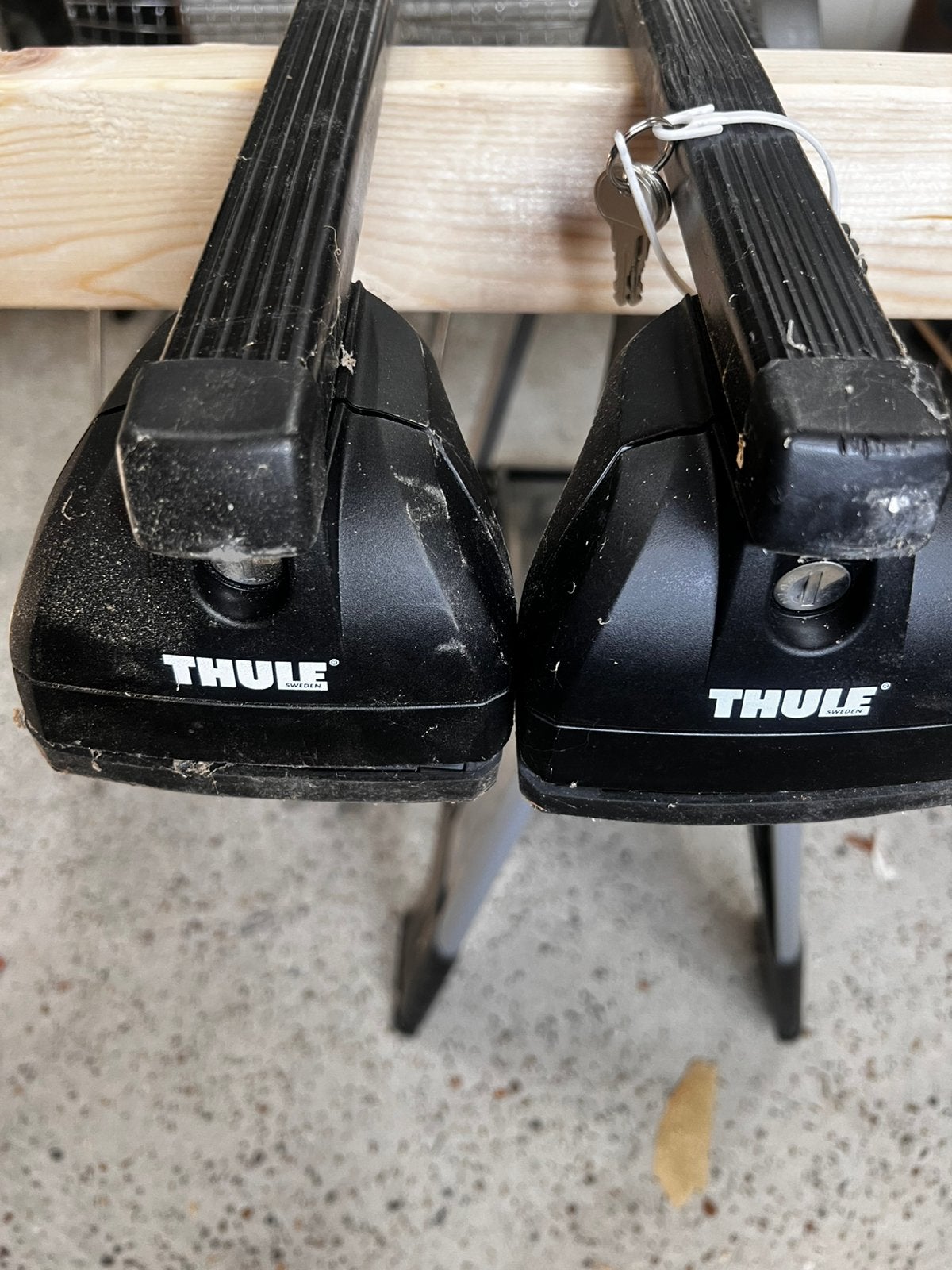 Te koop thule dakdragers voor ford station uit 2012, Auto diversen, Dakdragers, Ophalen, Gebruikt