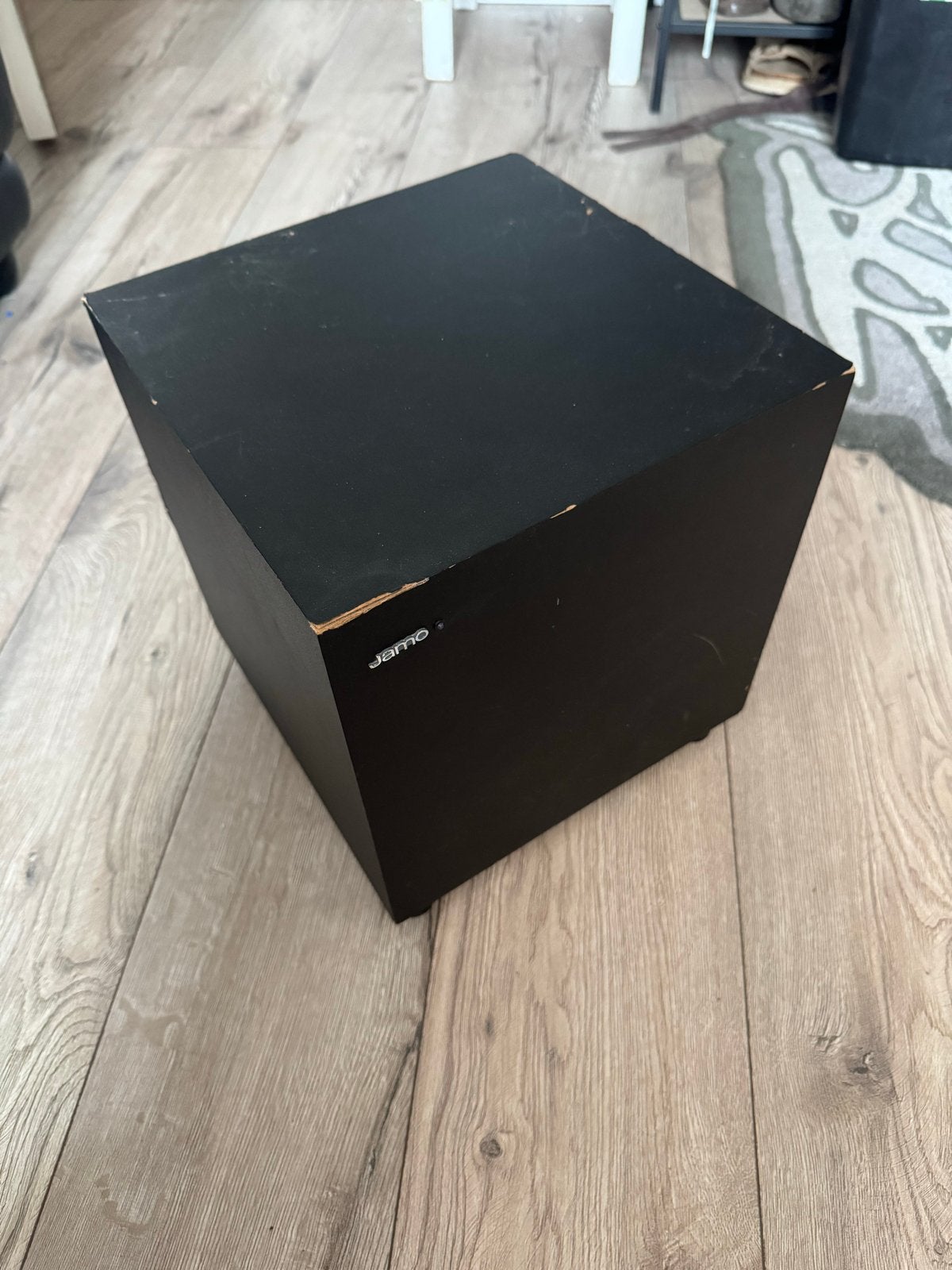 Jamo SUB 210 Subwoofer - Krachtige Bas voor Thuisbioscoop