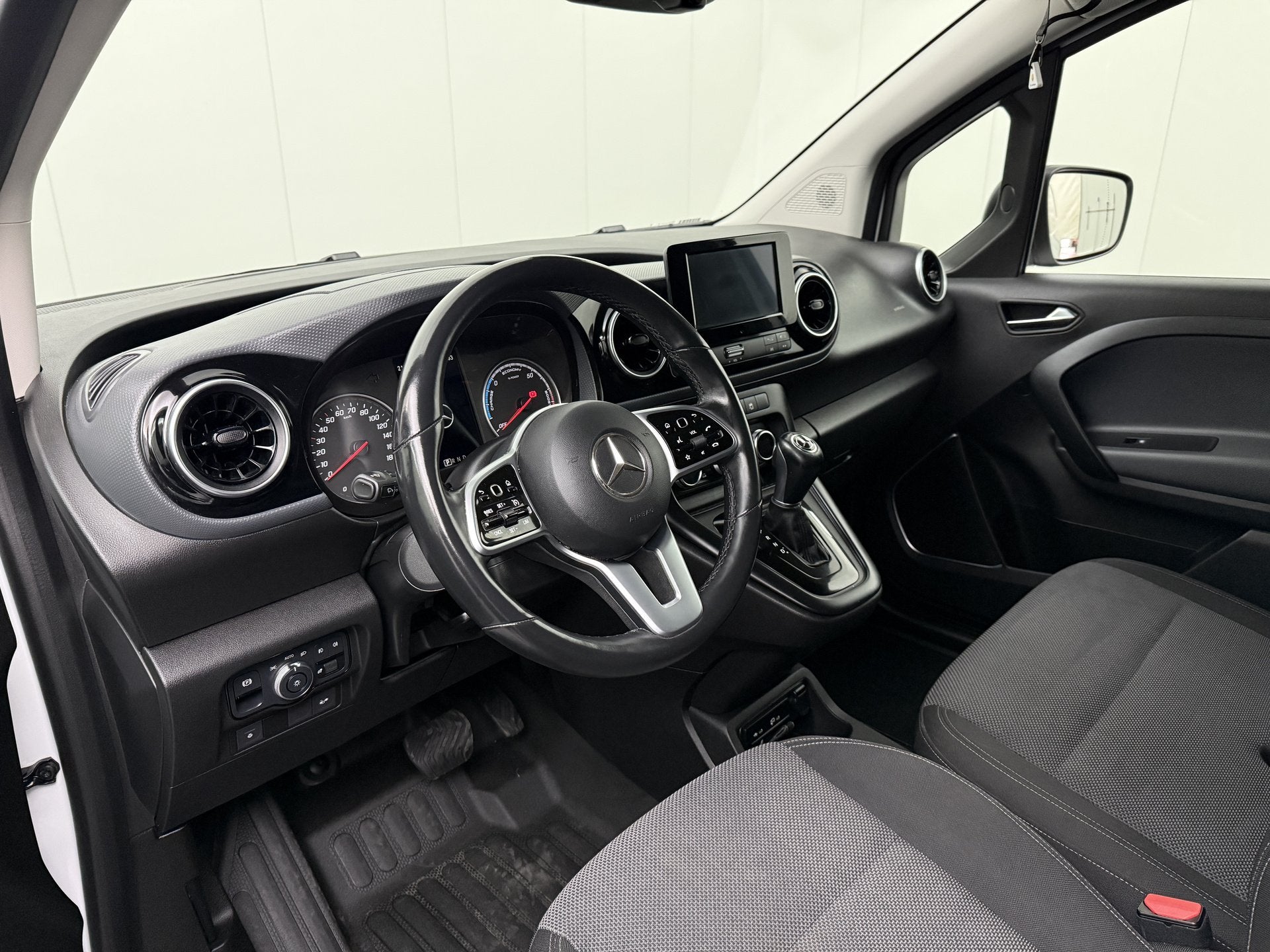 Mercedes-Benz Ecitan