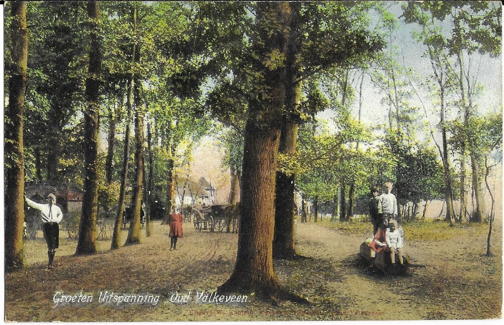 Naarden, Uitspanning Oud Valkeveen, meisje, jongens, rijtuig, Verzenden, 1920 tot 1940, Gelopen, Noord-Holland