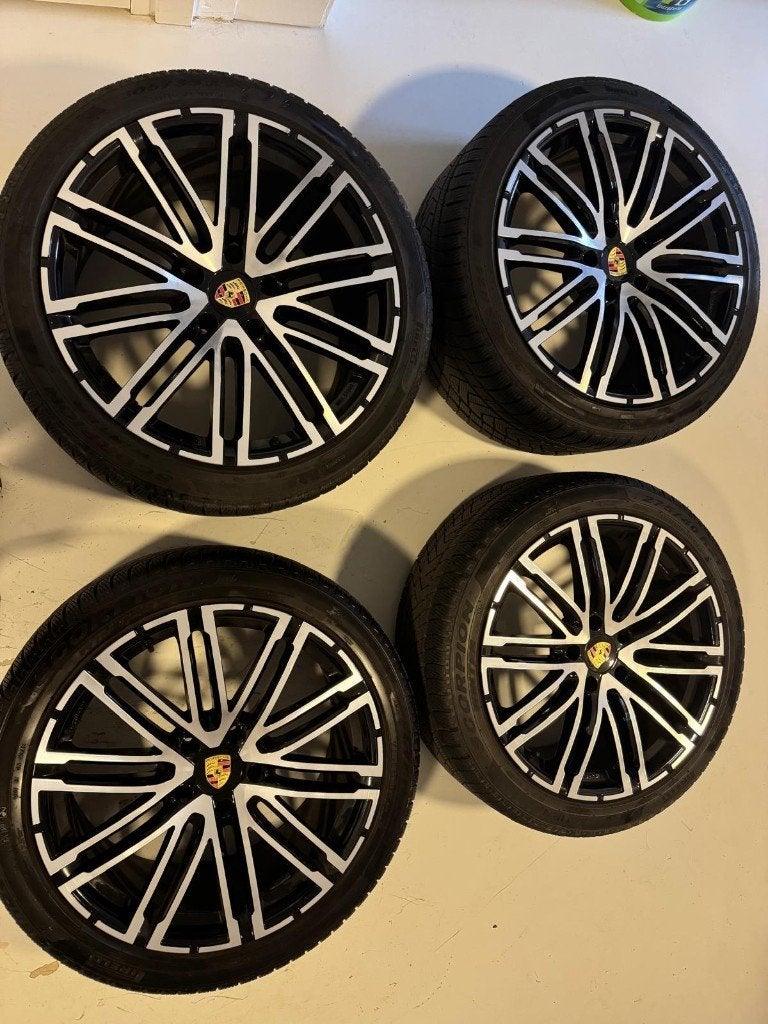 Porsche Cayenne 21” GMP Targa-S winterset Pirelli N0 + TPMS, Auto-onderdelen, Ophalen, Gebruikt, 305 mm, Band(en)