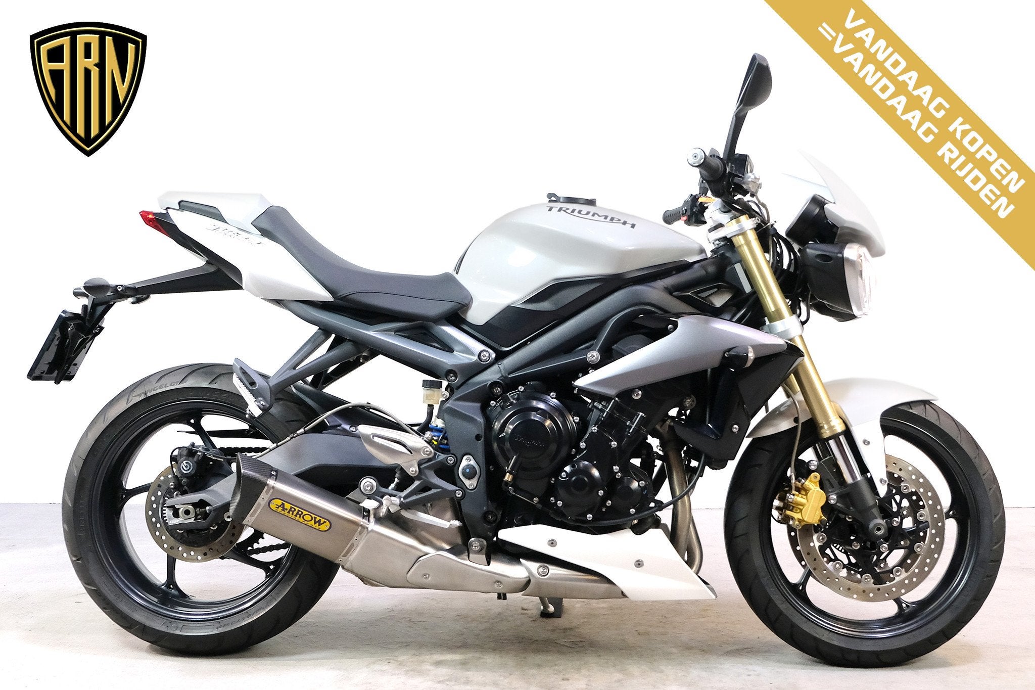 Triumph Street Triple (bj 2018), 675 cc, Bedrijf, Meer dan 35 kW, ABS