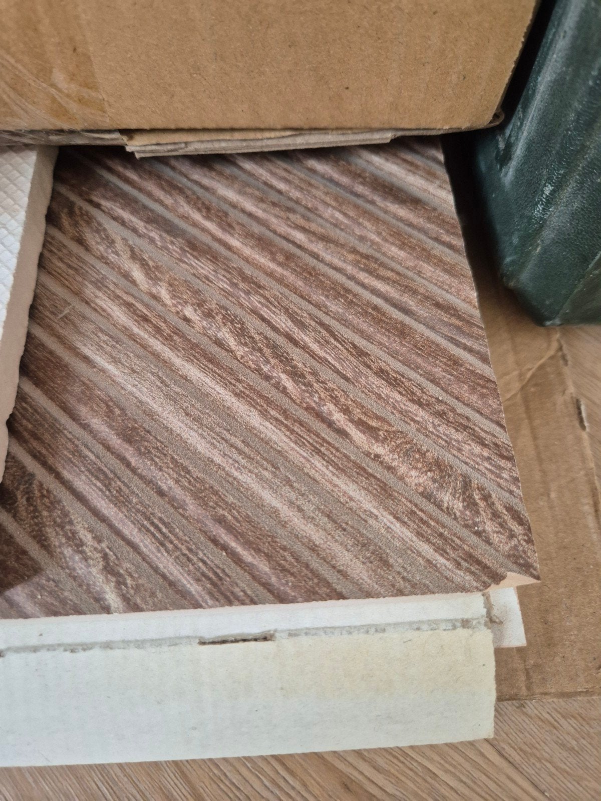 gratis 3 heel, 2 gedeeltje zig larchwood ipe 30x90 wandtegel, Ophalen, Nieuw