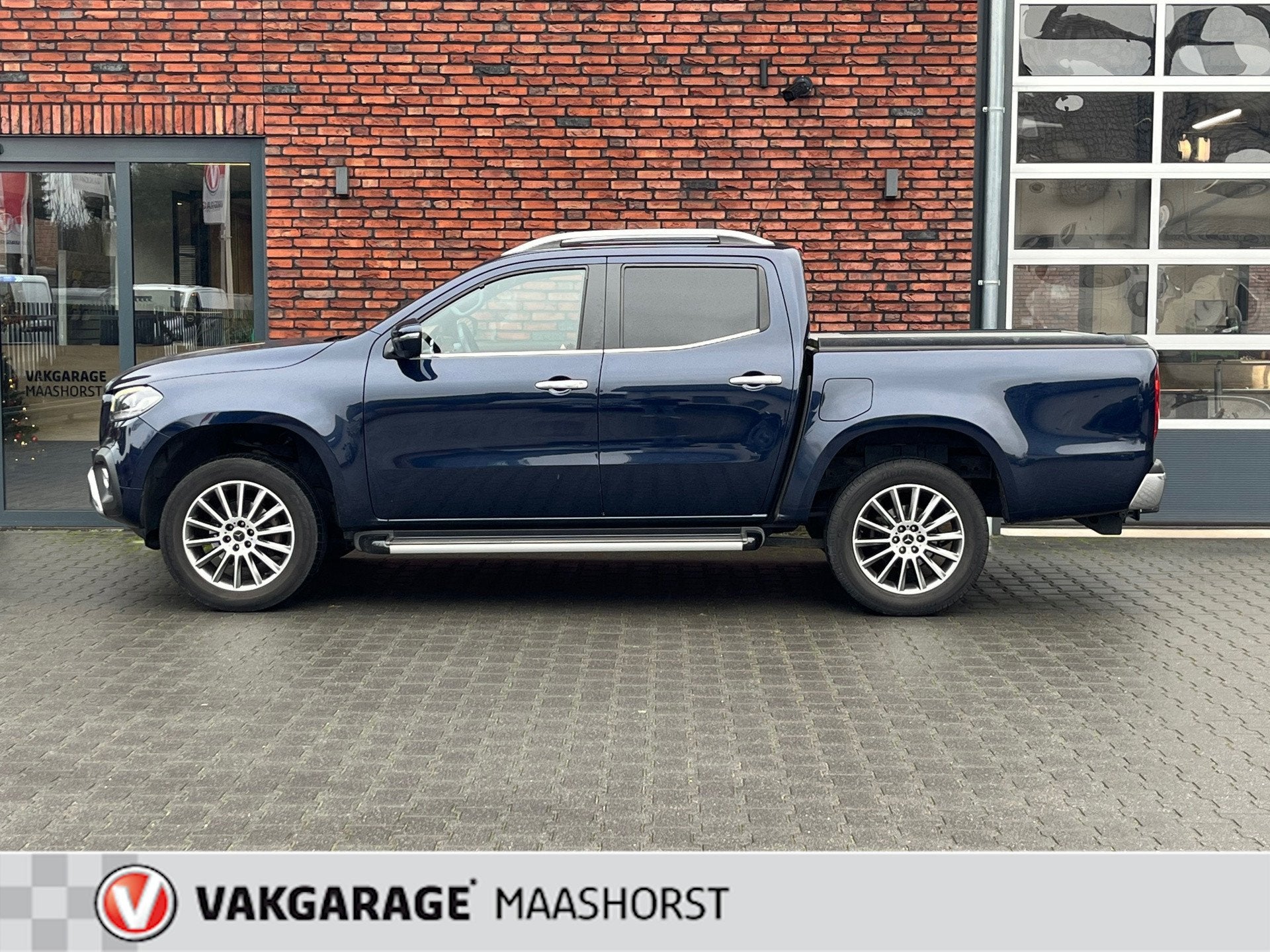 Mercedes-Benz X-klasse 250 d 4-MATIC Progressive BTW 360Ca, Gebruikt, Blauw, Leder, Diesel